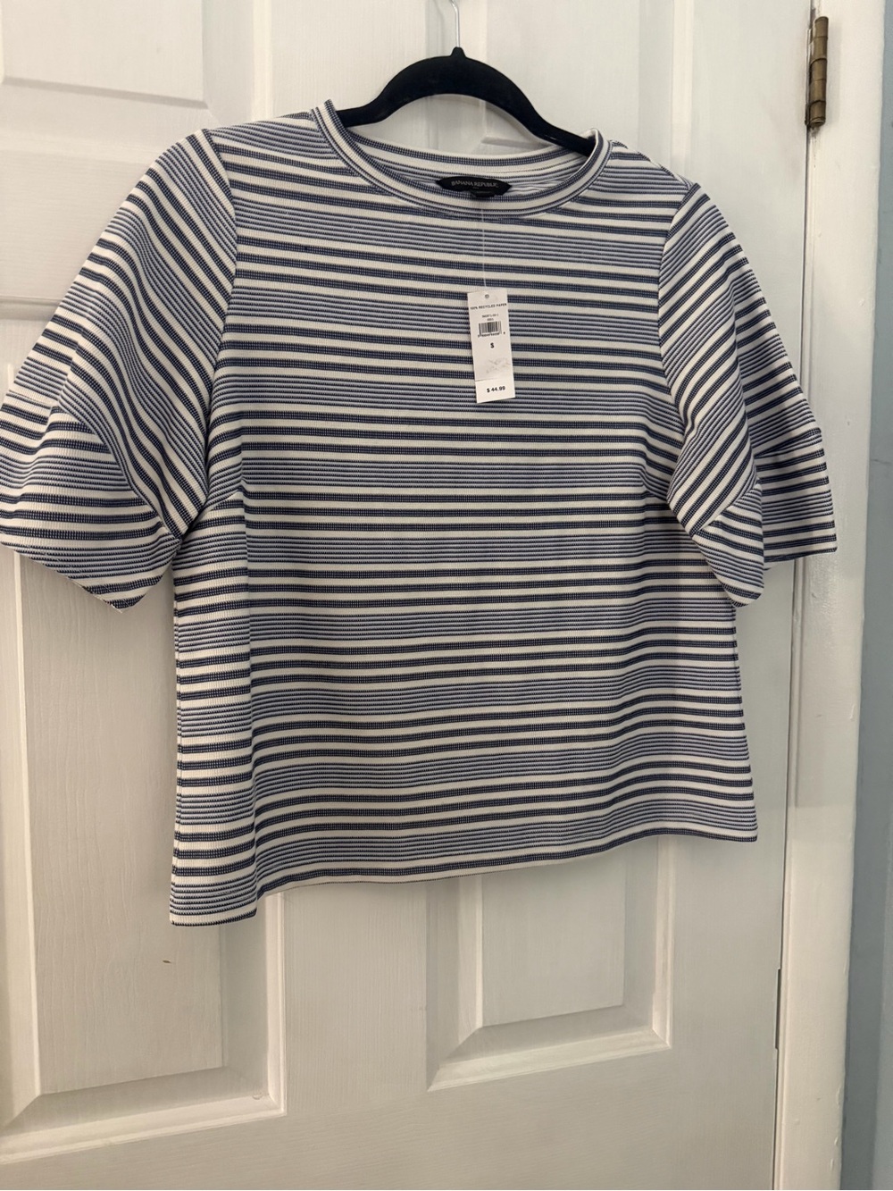NWT Banana Republic Small Navy Ivory Striped Ruffle Sleeve Top